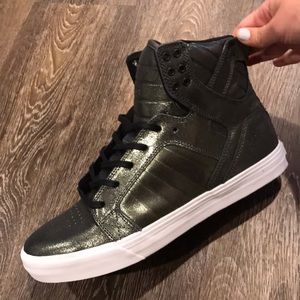 Men’s Skytop Hightop Tennis shoes